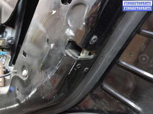 купить Стекло двери задней правой на Hummer H3 2005 - 2010