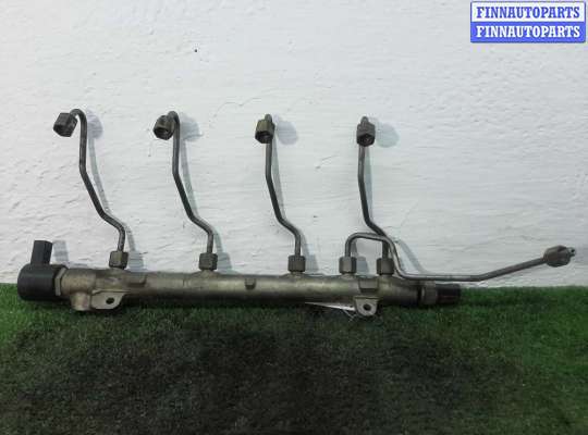 купить Топливная рампа на Mercedes C-klasse (W204) 2007 - 2011