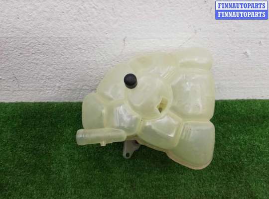 купить Бачок расширительный на Volvo XC60 II (UZ) 2017- 2021