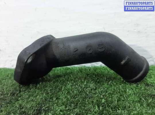 купить Фланец (тройник) системы охлаждения на Volkswagen T5 2003 - 2009