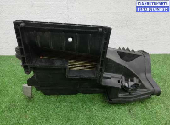 купить Корпус воздушного фильтра на Mercedes C-klasse (W203) 2000 - 2004