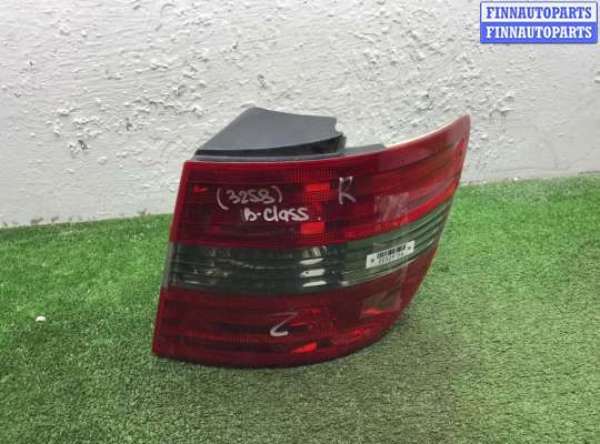Фонарь крыла правый MB1737748 на Mercedes B-klasse (W245) 2005 - 2009
