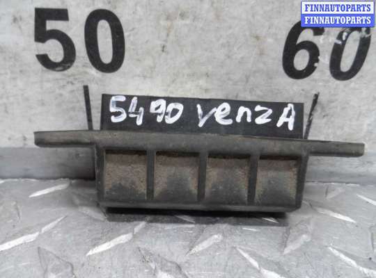 купить Ручка крышки багажника на Toyota Venza (GV10) 2008 - 2012