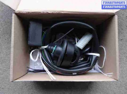 купить Блок управления прицепным устройством на Mazda CX7 (ER) 2006 - 2009