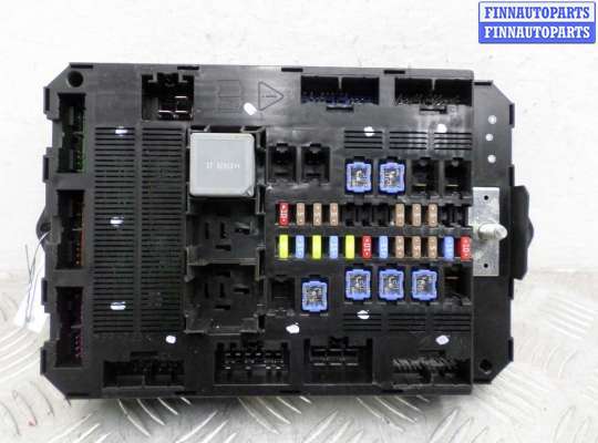 Блок предохранителей JR51128 на Jaguar XF (X250) 2007 - 2011
