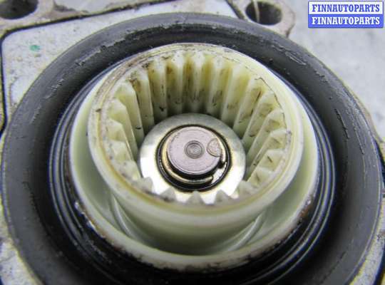 купить Серводвигатель раздаточной коробки на Land Rover Discovery III (LA) 2004 - 2009