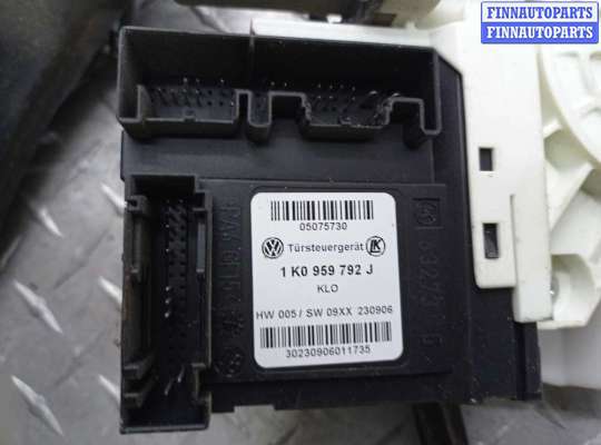 купить Стеклоподъемник передний правый на Volkswagen Golf V (1K) 2003 - 2009