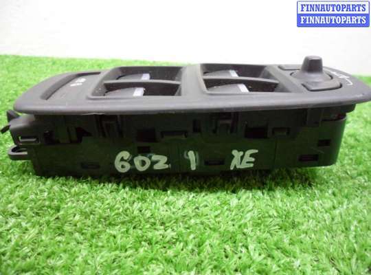 Блок управления стеклоподъёмниками на Jaguar XE (X760)