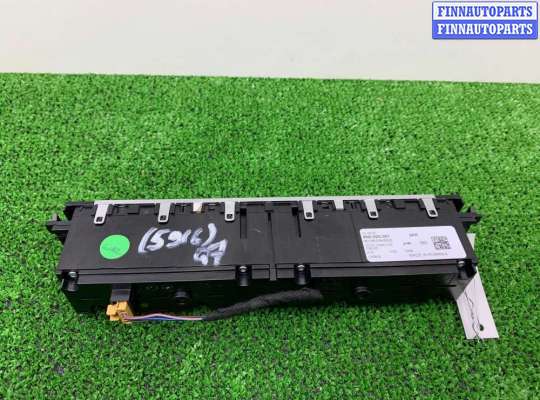 купить Кнопка аварийной сигнализации на Audi Q7 (4MB) рестайлинг 2019 - наст. время