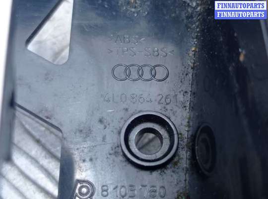 Консоль салона на Audi Q7 (4L)
