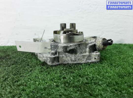 купить Насос вакуумный на Mercedes E-klasse (W212) 2009 - 2013