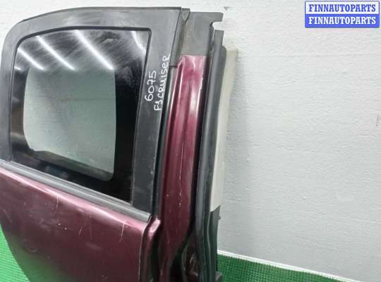 купить Стекло двери задней правой на Toyota FJ Cruiser (GSJ10) 2006 - 2018