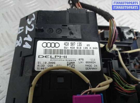 купить Плафон на Audi A8 D3 (4E2) рестайлинг 1 2005 - 2007
