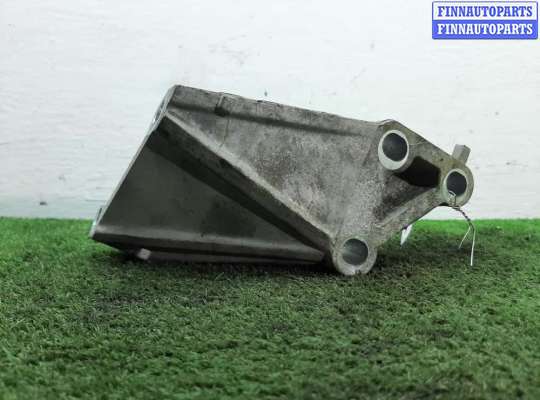 Кронштейн двигателя FO1870457 на Ford Explorer V 2010 - 2015