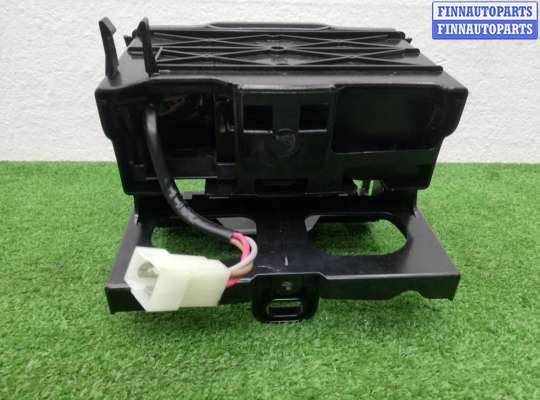 купить Подстаканник на Mercedes Sprinter II (w906) 2006 - 2017