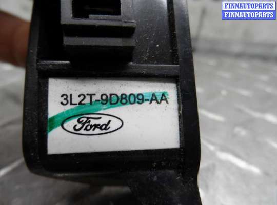 купить Кнопки руля на Ford Explorer III 2002 - 2005