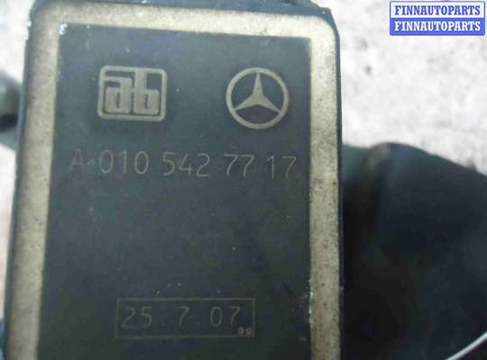 Датчик дорожного просвета на Mercedes-Benz S (W221)