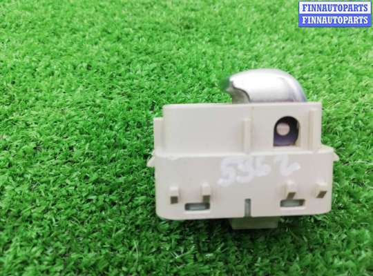 купить Кнопка открытия багажной двери на Mercedes C-klasse (W205)Рестайлинг 2018 - 2021