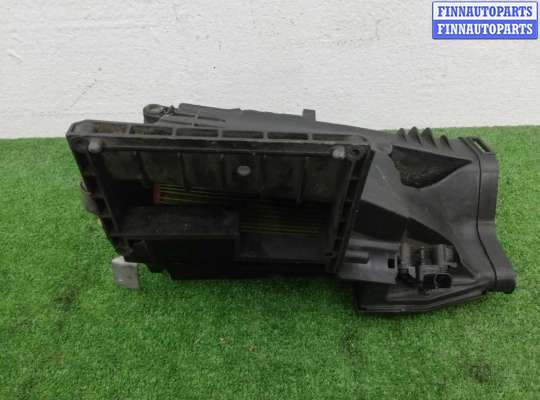 купить Корпус воздушного фильтра на Mercedes C-klasse (W203) 2000 - 2004