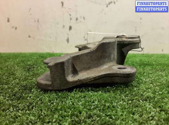 купить Кронштейн на Mercedes C-klasse (W205)Рестайлинг 2018 - 2021