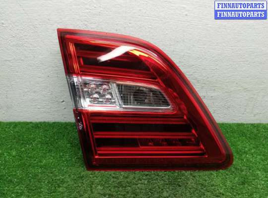 Фонарь крышки багажника на Mercedes-Benz ML / GLE (W166)