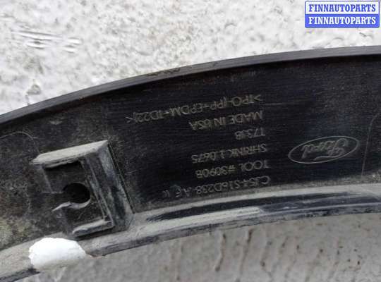 купить Накладка переднего правого крыла на Ford Escape III рестайлинг 2016 - 2019