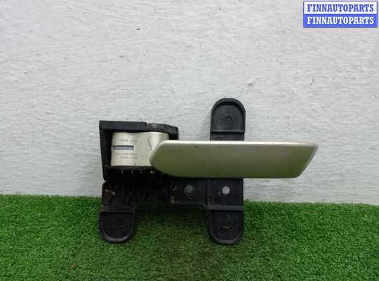 купить Ручка внутренняя на Infiniti QX56 (JA60) 2004 - 2007