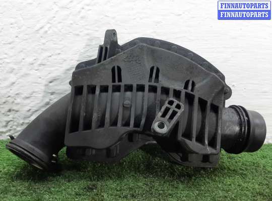 Резонатор воздушного фильтра MB1684310 на Mercedes E-klasse (W212) 2009 - 2013