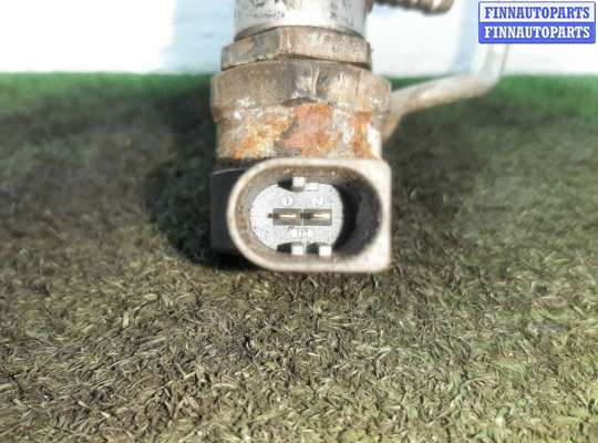 купить Топливная рампа на Volkswagen Golf VI (5K) 2008 - 2012