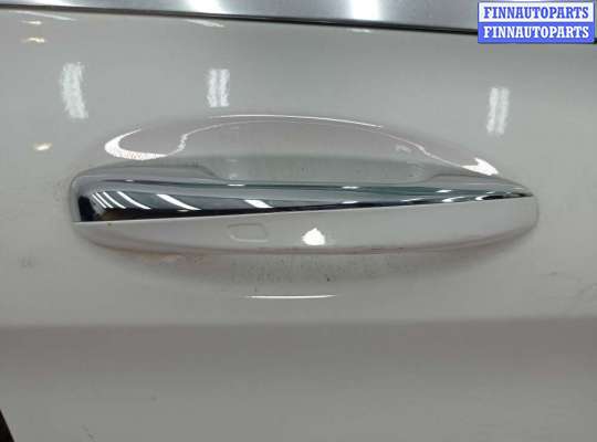Замок боковой двери на Mercedes-Benz C (W205)