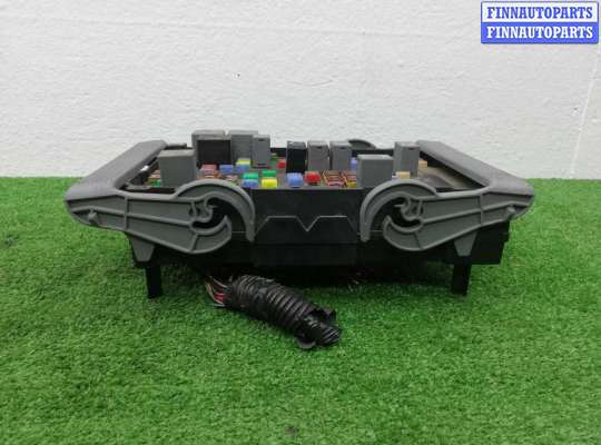 купить Блок предохранителей на Cadillac Escalade III 2006 - 2014 (GMT900)