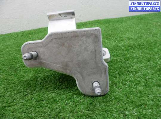 купить Петля двери задняя на Mercedes C-klasse (W205)Рестайлинг 2018 - 2021