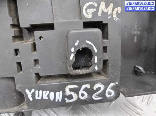 купить Блок предохранителей на GMC Yukon III (GMT900) 2006 - 2014