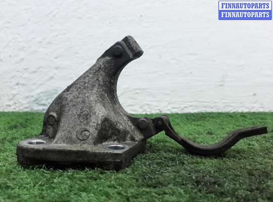 Кронштейн подвесного подшипника RN1561037 на Renault Master III Рестайлинг 1 2014 - 2020