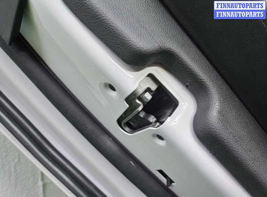 Стекло боковое двери на BMW 7 (G11/G12)