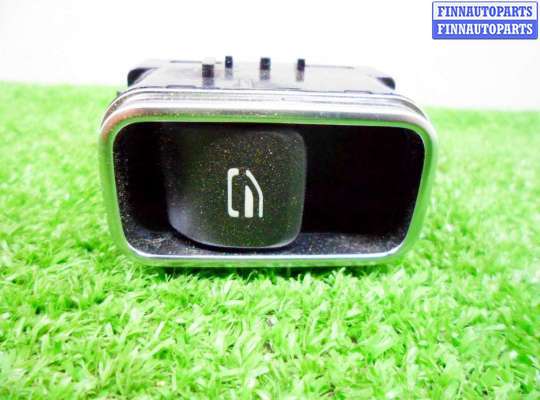 купить Кнопка стеклоподъемника на Mercedes A-klasse (W177) 2018 - наст. время