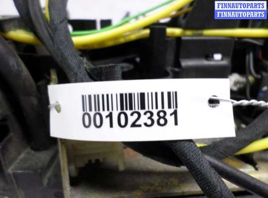 купить Замок двери задней левой на Mercedes S-klasse (W220) 1998 - 2002