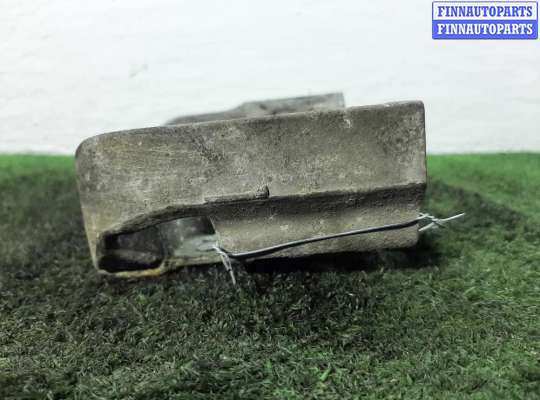 купить Кронштейн генератора на Audi Q7 (4LB) рестайлинг 2009 - 2015