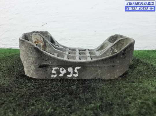 купить Кронштейн генератора на Audi Q7 (4LB) рестайлинг 2009 - 2015