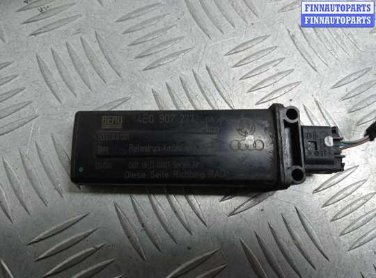 Усилитель антенны AU1130671 на Audi A8 D3 (4E2) 2002 - 2005