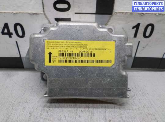 Блок управления подушек безопасности PG838913 на Mitsubishi Outlander XL II 2007 - 2009