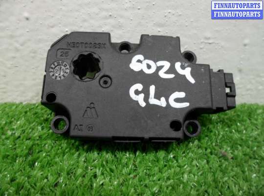 Моторчик заслонки печки MB1609875 на Mercedes GLC (X253) Рестайлинг 2019 - 2023