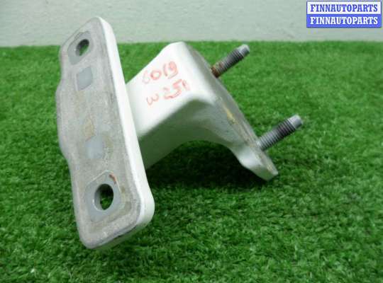 купить Петля двери передняя на Mercedes C-klasse (W205)Рестайлинг 2018 - 2021