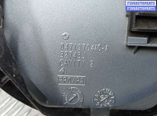 купить Лючок топливного бака на Chrysler Pacifica I (CS) 2003 - 2008