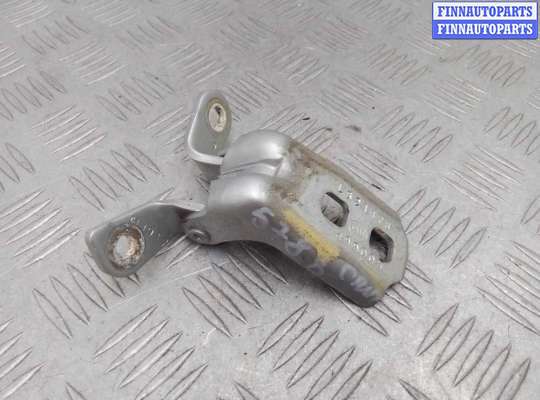 Петля двери на Chevrolet Cruze II (J400)