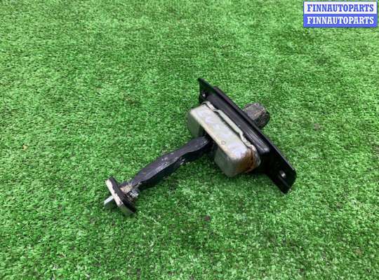 купить Ограничитель двери на Infiniti FX II (S51) 2008 - 2013