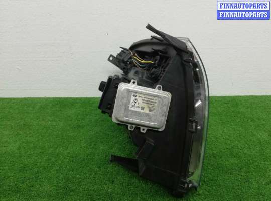 купить Фара правая на Cadillac Escalade III 2006 - 2014 (GMT900)