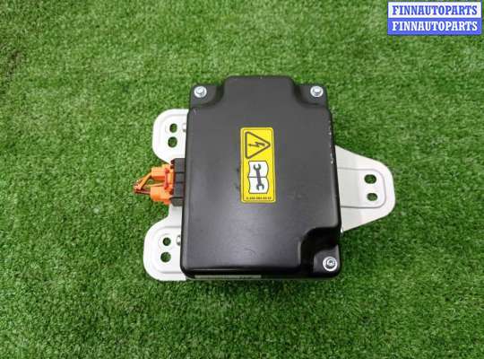 купить Преобразователь напряжения на Mercedes GLK (X204) Рестайлинг 2012 - 2015