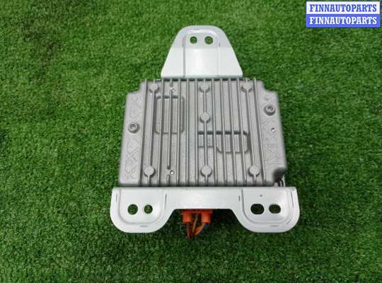 купить Преобразователь напряжения на Mercedes GLK (X204) Рестайлинг 2012 - 2015