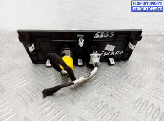купить USB-порт на Ford Escape III рестайлинг 2016 - 2019